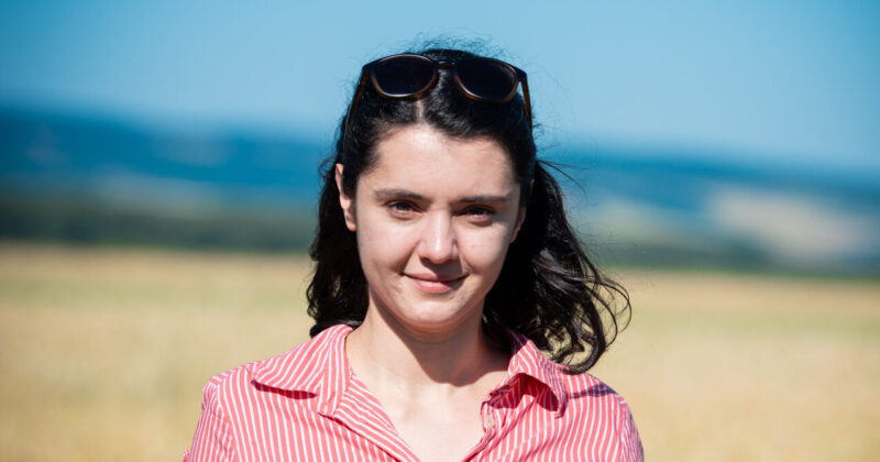 Headshot of Andreea Cepoiu