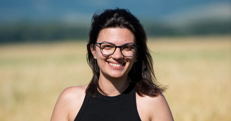 Headshot of Andreea Bonas
