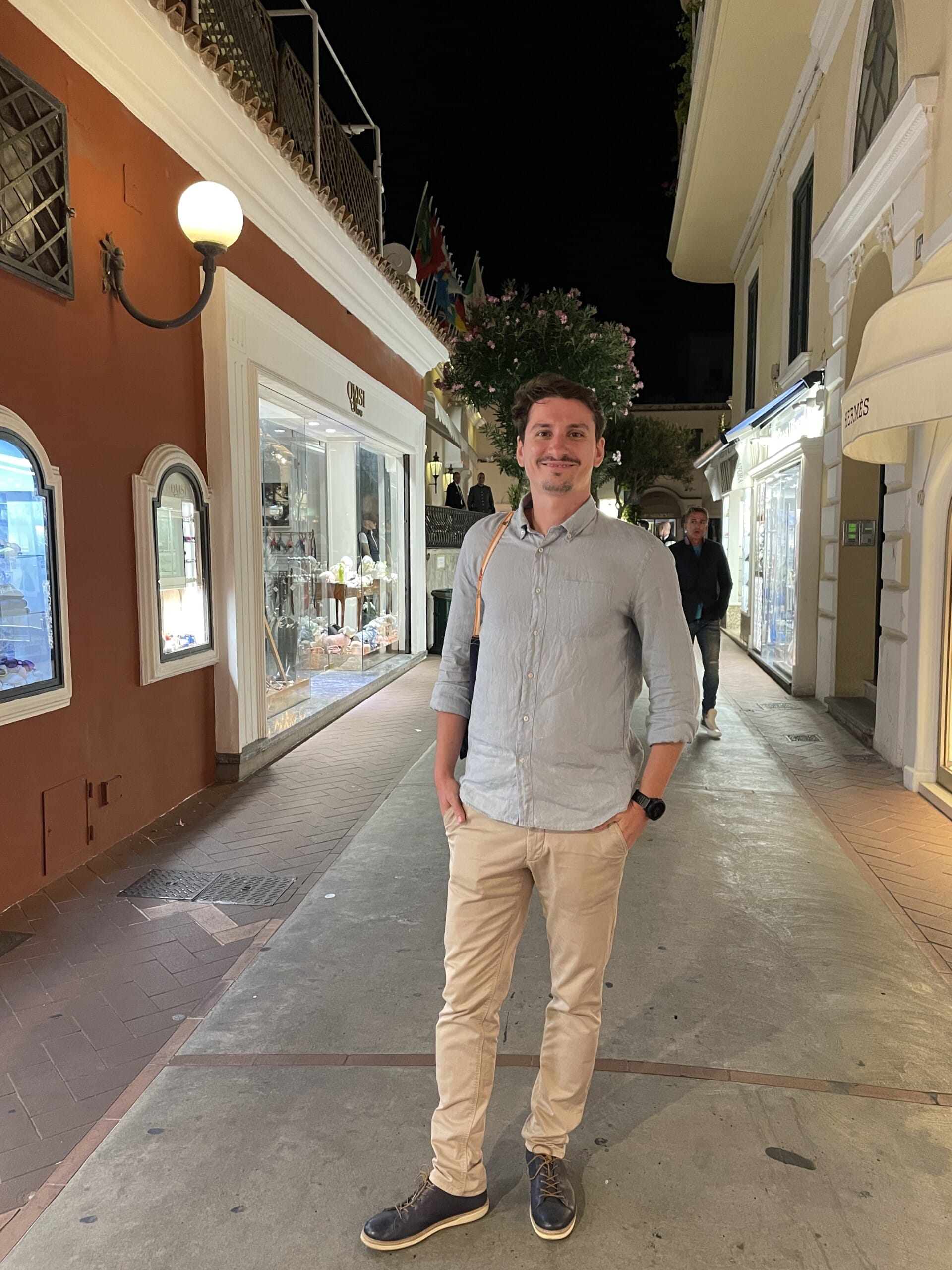 Petru Gaspar in the middle of an alley
