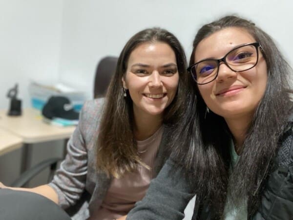 Ioana and Andreea, smrtPhone's QA department
