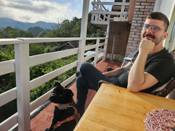 Tibi Barabas with his dog Mori